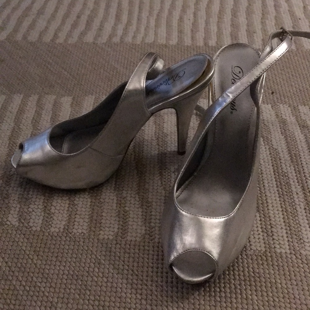 Silver peep toe 4” heel